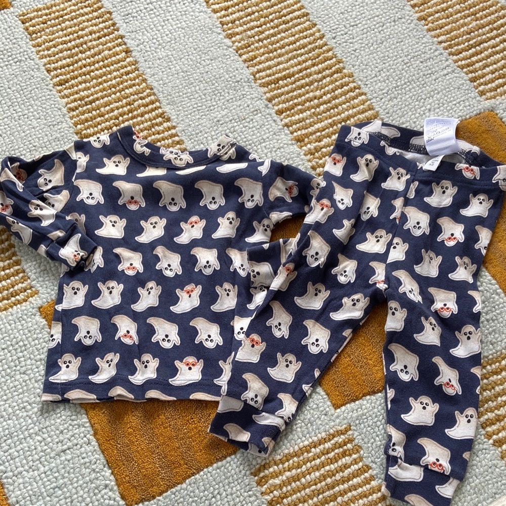 Baby Gap navy blue ghost pajama set organic cotton 6-12m